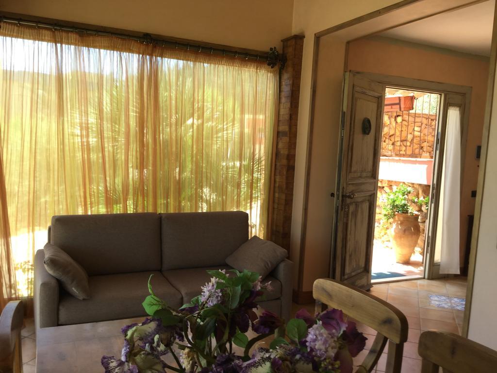 Il Colle Del Rustico Bed & Breakfast Агридженто Екстериор снимка