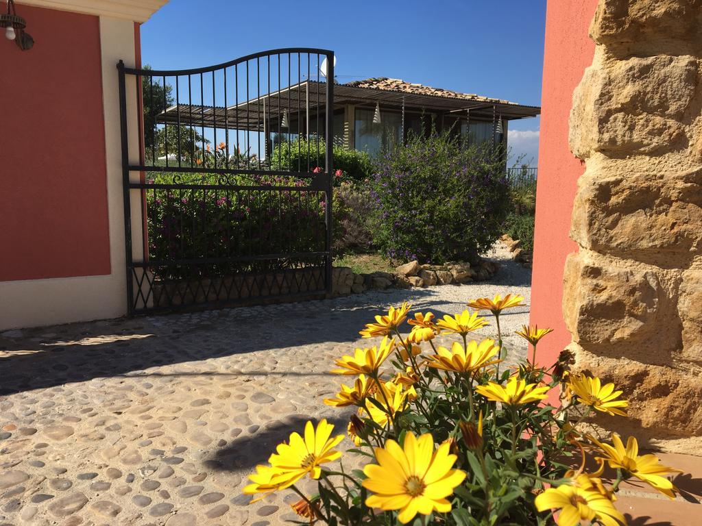 Il Colle Del Rustico Bed & Breakfast Агридженто Екстериор снимка